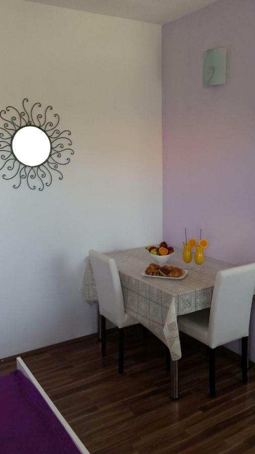 Apartments Lavanda Биоград на Мору Екстериор снимка