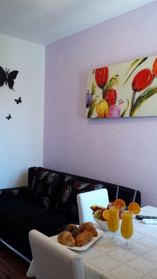 Apartments Lavanda Биоград на Мору Екстериор снимка