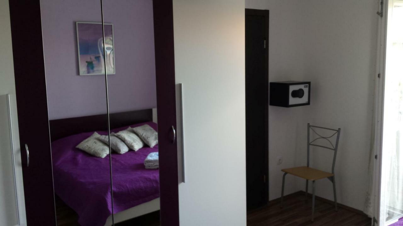 Apartments Lavanda Биоград на Мору Екстериор снимка