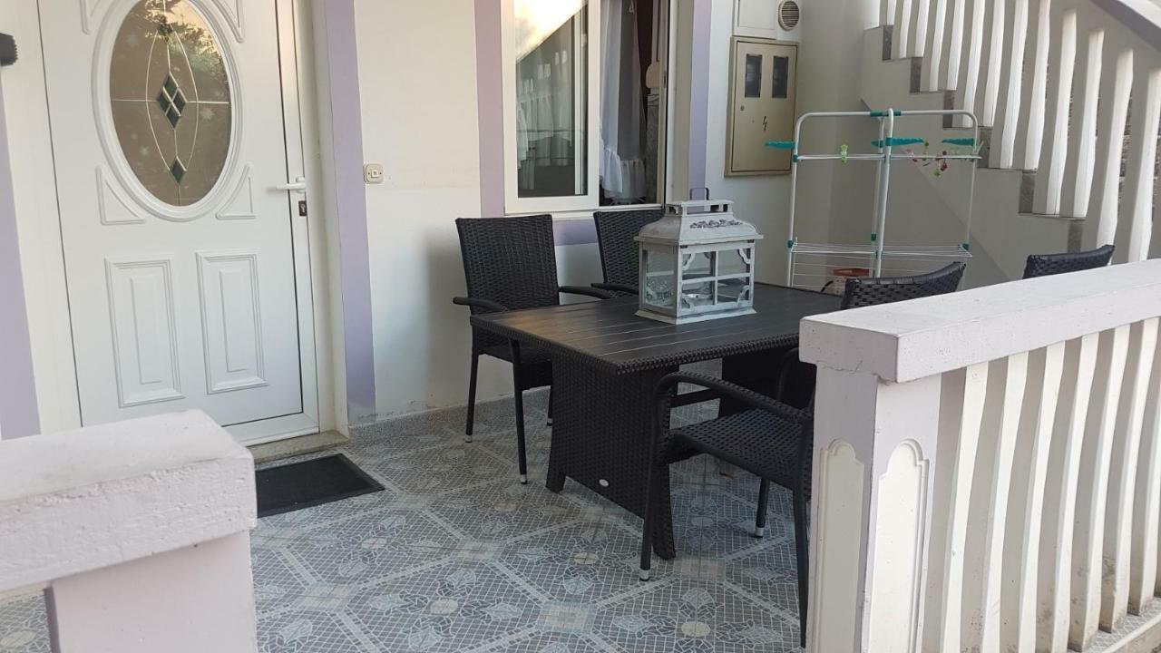 Apartments Lavanda Биоград на Мору Екстериор снимка