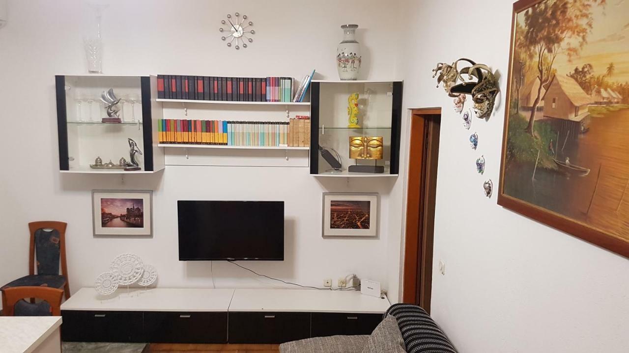 Apartments Lavanda Биоград на Мору Екстериор снимка